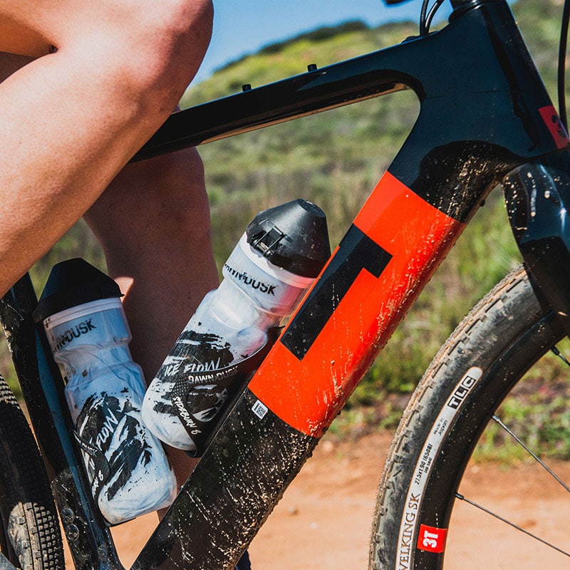 Sideburn-8-cage-mountain-gravel-road-bike-cycle-cycling-water-hydration-bottle-grip-retention-secure-holder-6